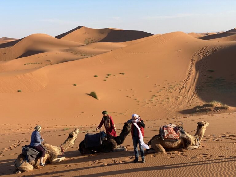 Sahara Tourist au Maroc: Guide Ultime pour une Aventure Inoubliable avec Le Cœur du Désert